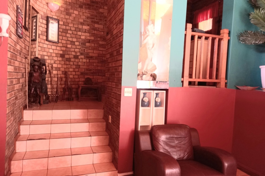 5 Bedroom Property for Sale in Vredenburg Western Cape